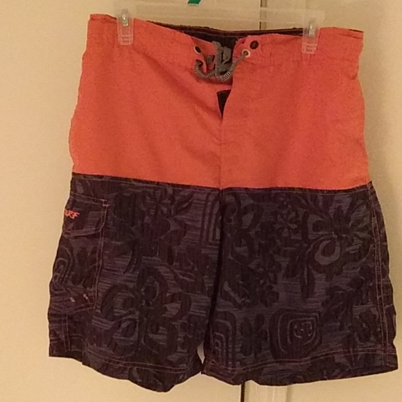 Swim trunks - Picture 2 of 4